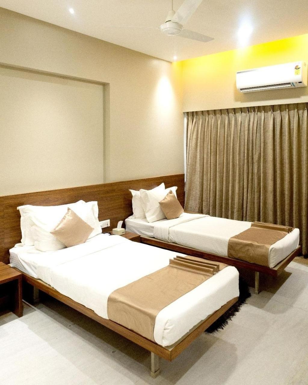 Hotel Ambience Excellency, Wakad, Pune Pimpri-Chinchwad Bagian luar foto