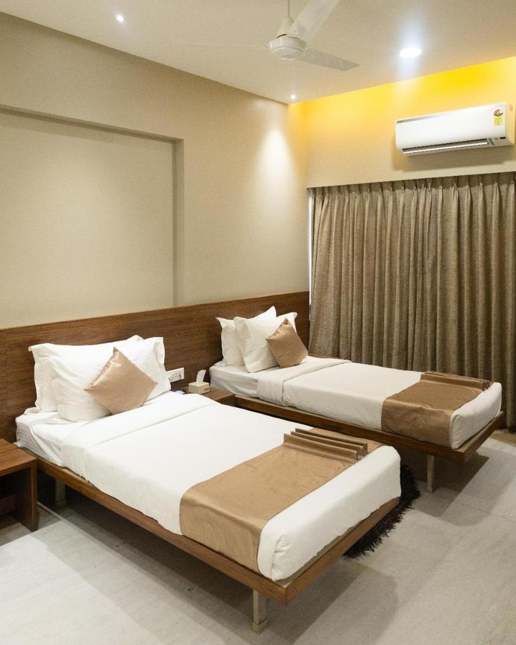 Hotel Ambience Excellency, Wakad, Pune Pimpri-Chinchwad Bagian luar foto