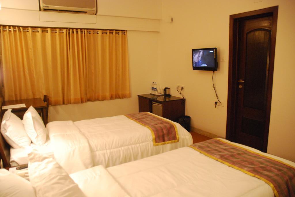 Hotel Ambience Excellency, Wakad, Pune Pimpri-Chinchwad Ruang foto